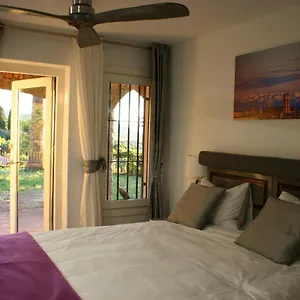 Bed & Breakfast Premium